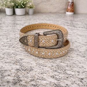 ✨ Western Rhinestone Studded Belt – Small ✨